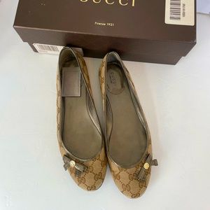 Gucci Women canvas ballet shoes